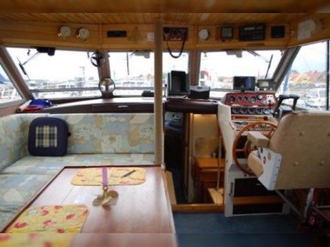 Buy 1978 Princess 37