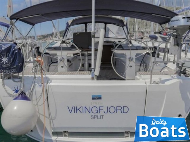 Rent 2014 Bavaria Vision 46