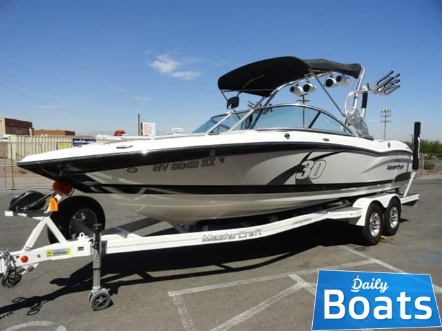 2013 Mastercraft X-30