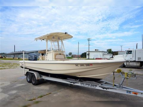 Scout Boat 240 Bay