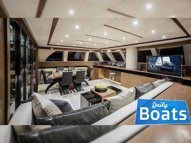 Buy 2016 Sunreef 60 Loft