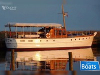 CLASSIC SILVER 52 MOTOR-YACHT ORMIDALE