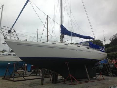 Trident Marine Challenger 35