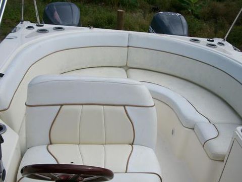 2000 World Cat 26 for sale
