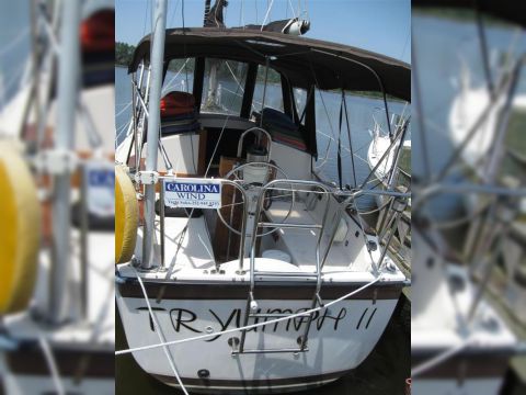 Kupić 1986 Com-Pac Yachts 27