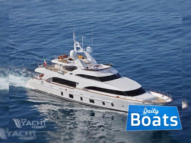 2012 Benetti 105