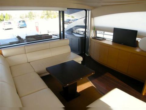 Buy Pershing 64