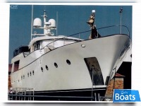 Bugari Yachts 24