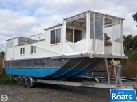 Custom 35 Diesel Houseboat