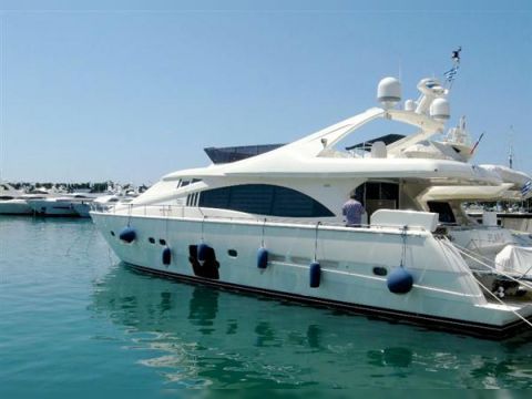 Ferretti 731