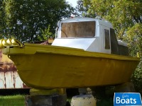  Work Boat With Winch Work Boat