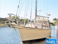 Island Packet 37