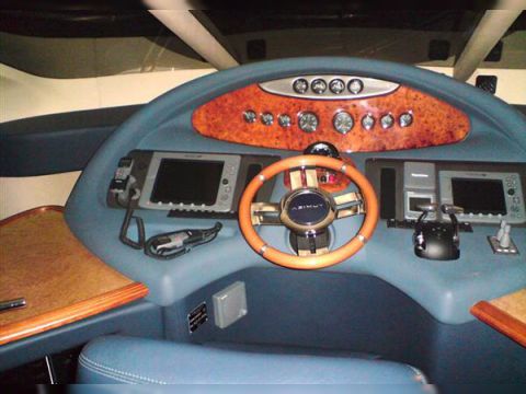 Azimut 62 for sale