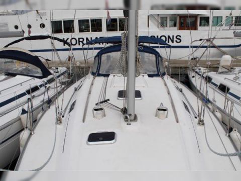 2005 Dufour 385