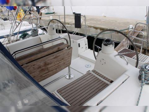 Buy 2005 Dufour 385