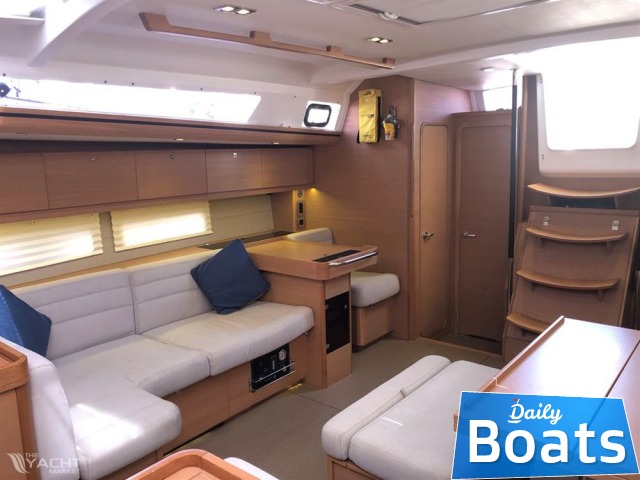 2015 Dufour 560