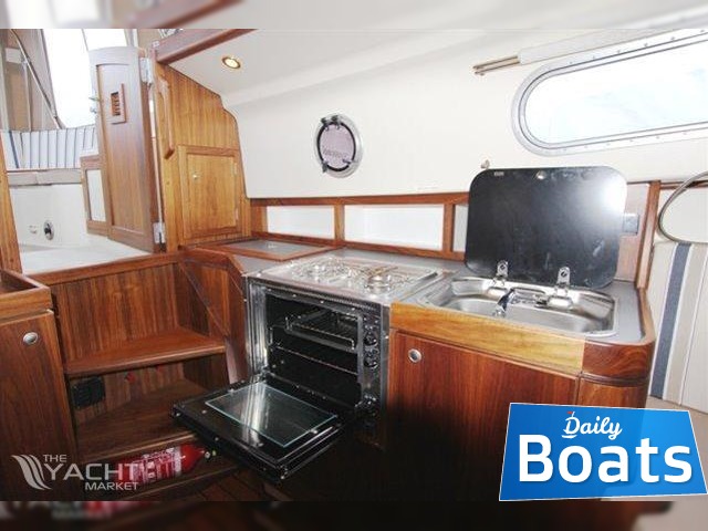 Buy 2011 Intercruiser 28 Cabin