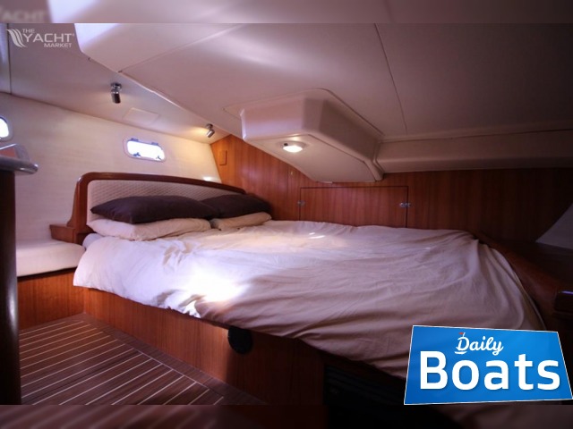 2005 Hunter Legend 38 for sale