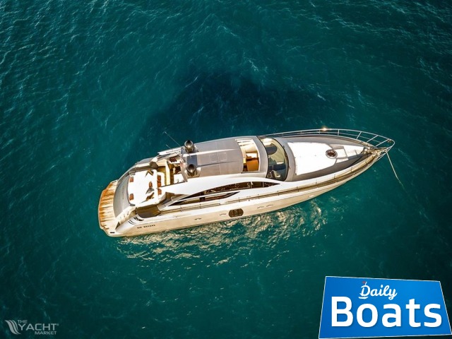 Købe 2008 Pershing 64