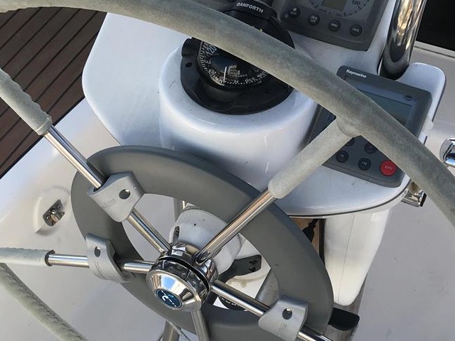 2006 Legend 33 for sale