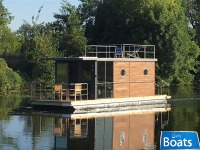 Houseboat Waterlodge Three