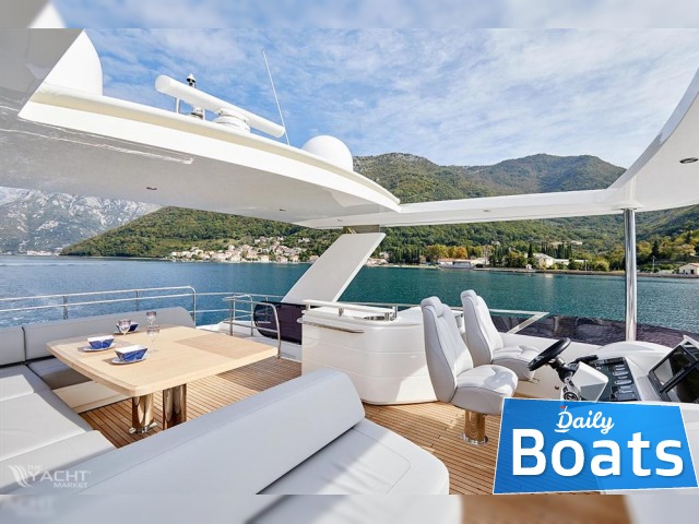 2017 Princess 68