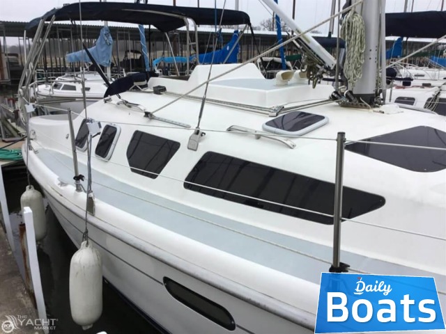 2001 Hunter 320 for sale. View price, photos and Buy 2001 Hunter 320 ...