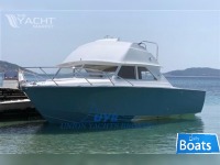 Bertram Yacht 28