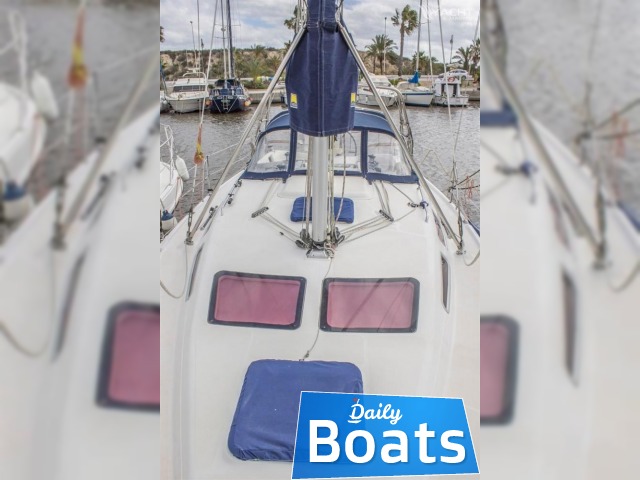 2004 Hunter 36