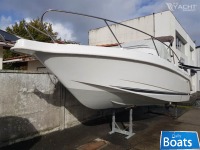 B2 MARINE CAP FERRET 752 DAY CRUISER