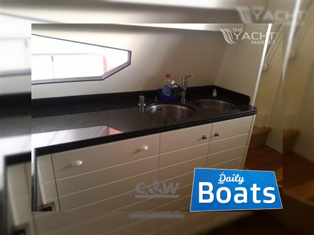 2009 Ferretti 830 for sale