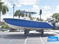 Cobia 277 Center Console