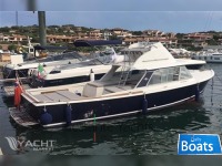 Bertram Yacht 31 SF