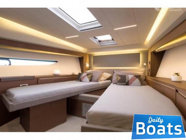 2018 Prestige 520 in vendita