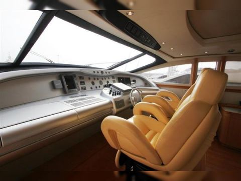 2005 Pershing 88