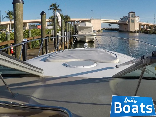 2004 Larson 370 Cabrio