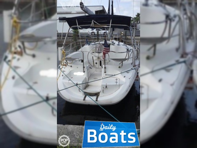 2001 Hunter 38