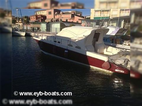 Cantieri Navali Di Tirreno Caiman 38