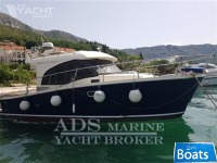 Marina Yacht 32