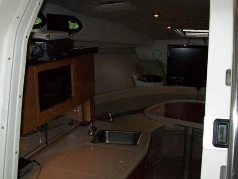 Buy 2001 Regal 2660 Commodore