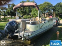 Bennington 22 QXI