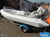 Zodiac Yachtline 420 - Honda 40hp and Trailer