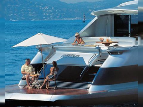 2005 Pershing 88 til salg