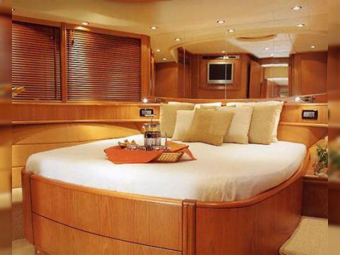 Købe 2005 Pershing 88
