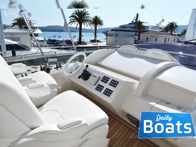 Dominator 29m Yacht внутри