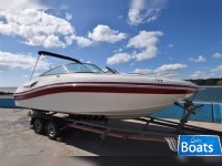 Rinker Captiva 216