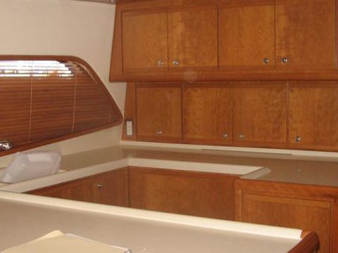 2007 Bertram 570