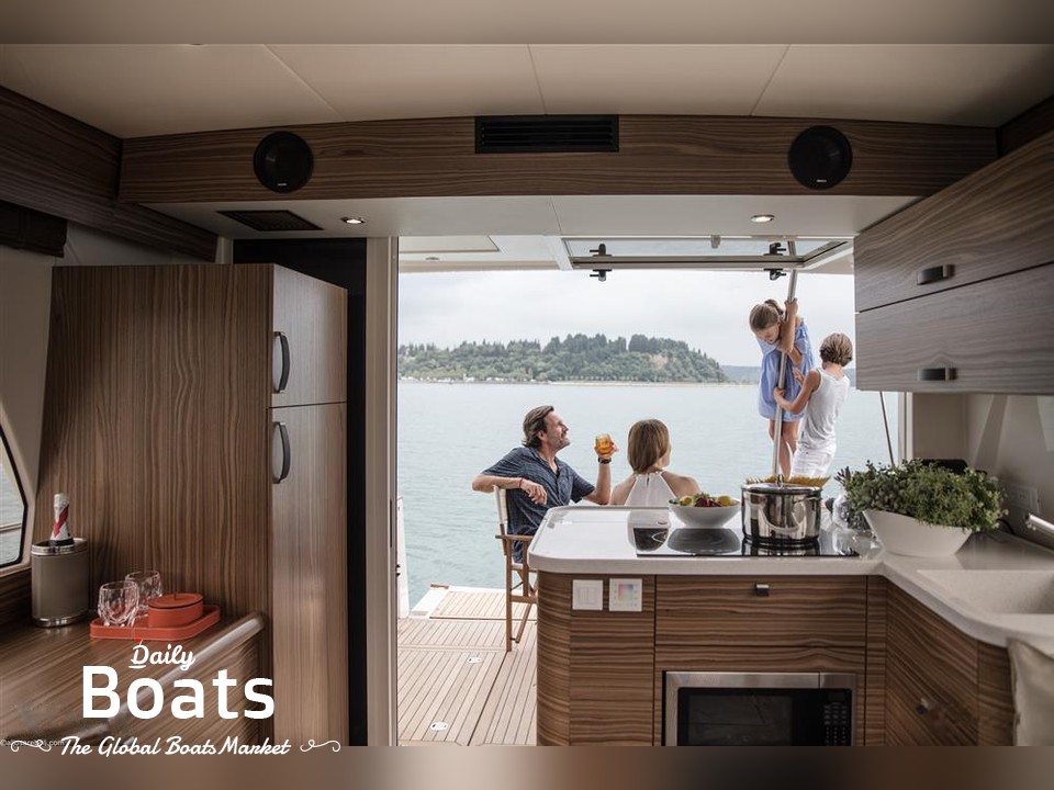 2022 Greenline 40 for rent. View price, photos and Rent 2022 Greenline