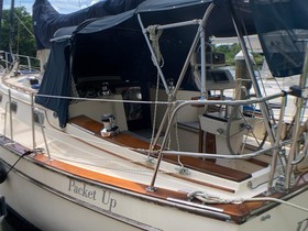 Kupiti 1991 Island Packet Yachts 38