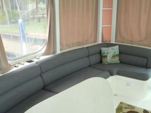 2006 Manta 44